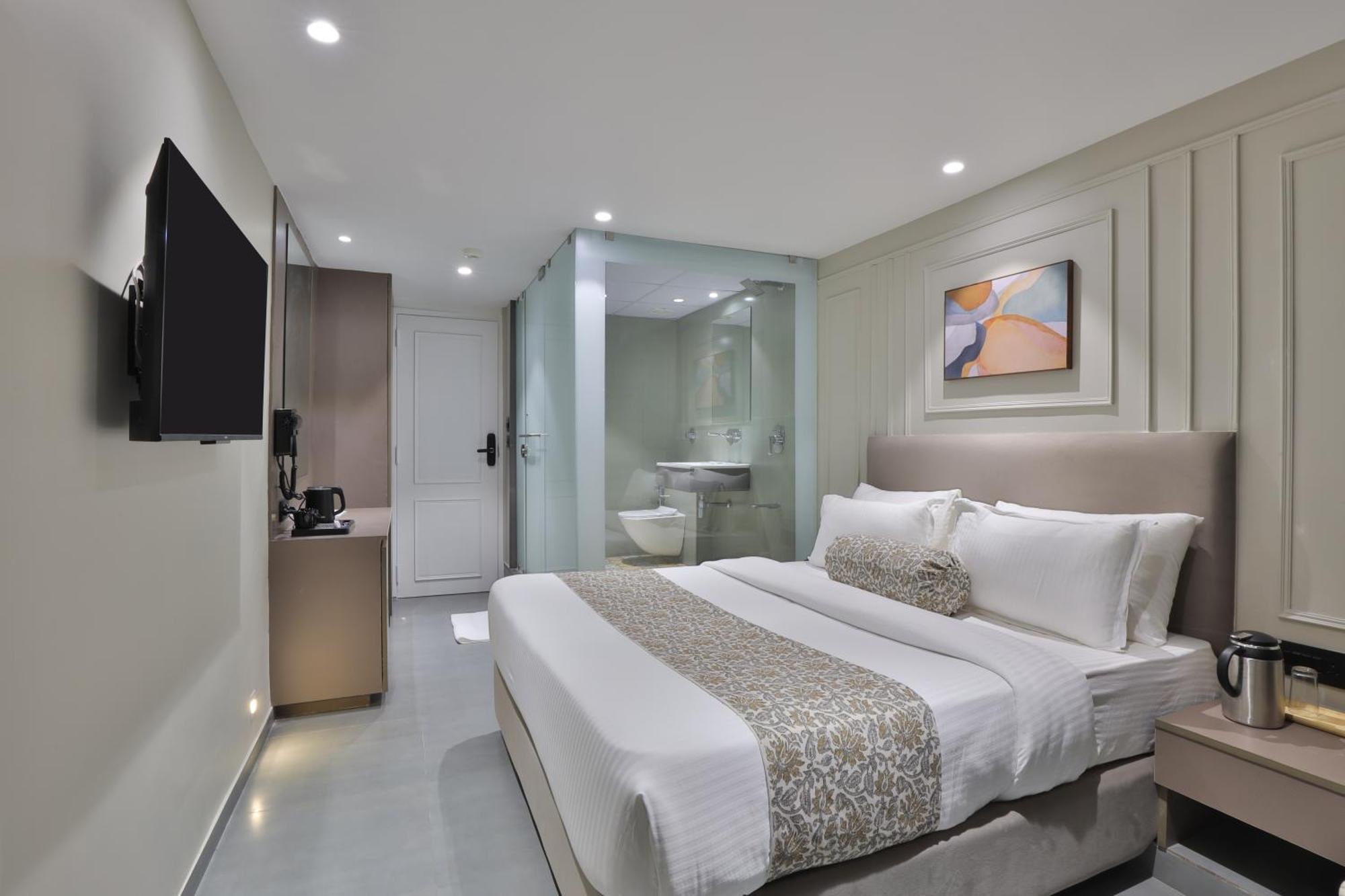 Hotel The Grand Suites Ahmedabad Exteriör bild