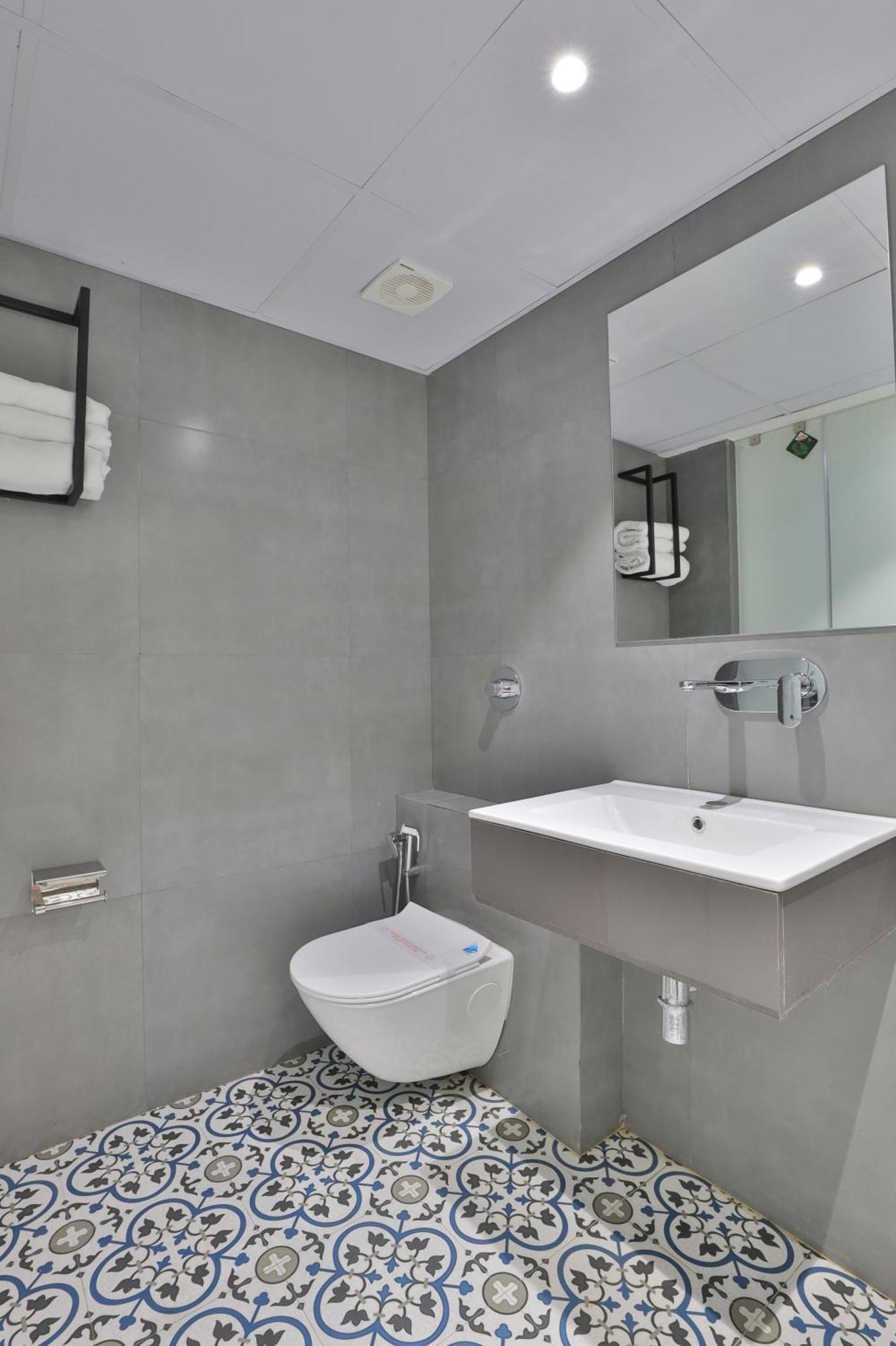 Hotel The Grand Suites Ahmedabad Exteriör bild