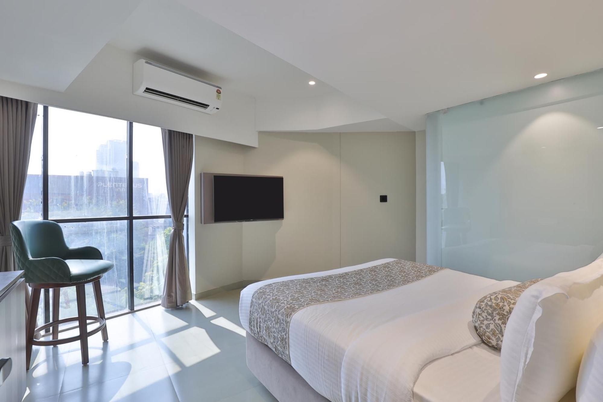Hotel The Grand Suites Ahmedabad Exteriör bild